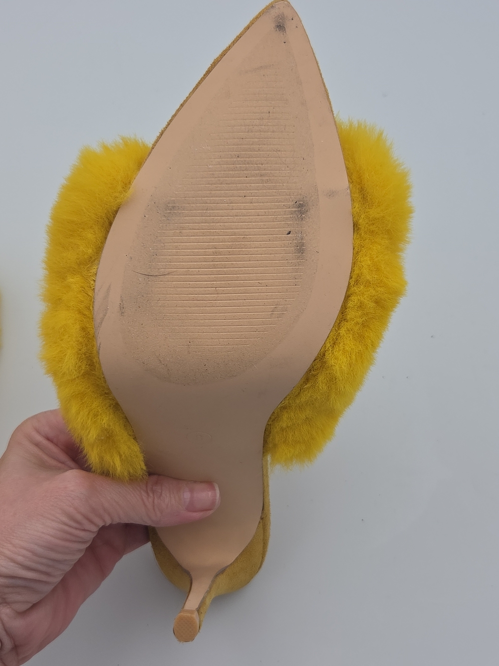 Cape Robbin Yellow Fuzzy Slide Mules Size 8 - Picture 9 of 12